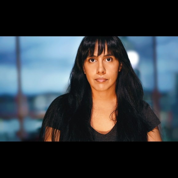 Meet your Posher, Apolonia - Picture 1 of 1